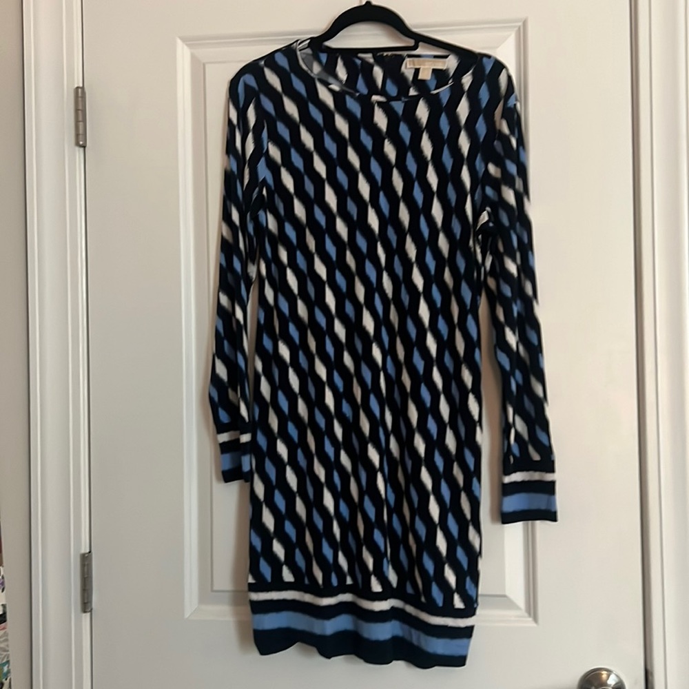 Michael Kors long sleeve blue pattern dress